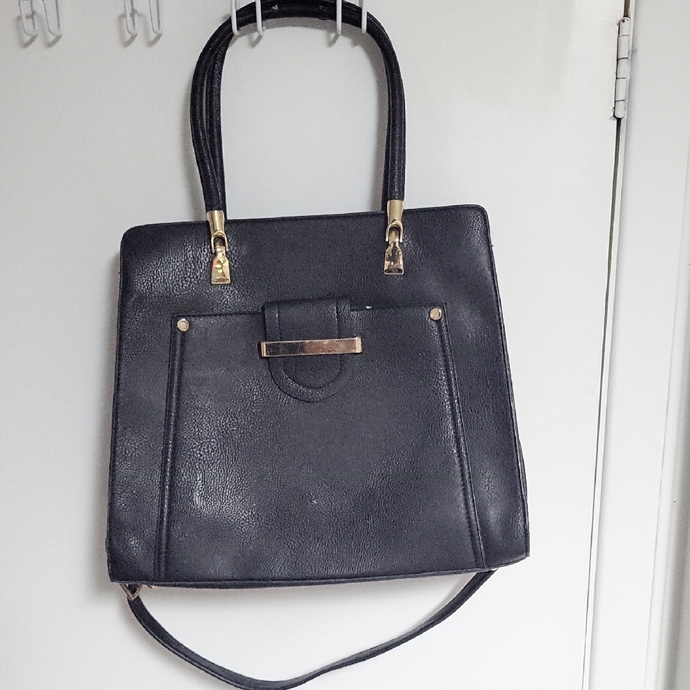 Elegant Black Leather Handbag